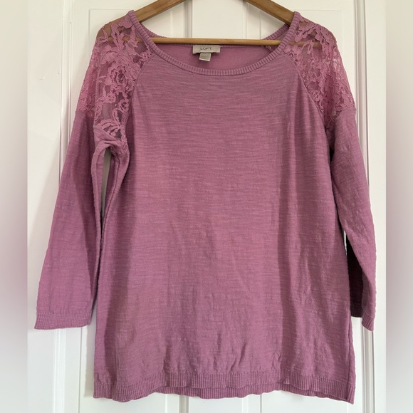 LOFT Sweaters - Ann Taylor Loft Purple Lace Shoulder Pullover Womens Medium Round Neck Romantic